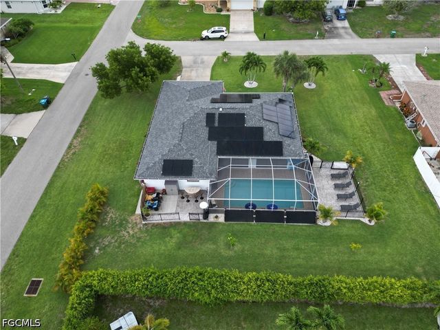 618 SE 11th PL, Cape Coral, FL 33990
