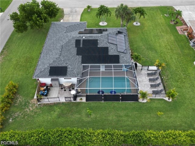 618 SE 11th PL, Cape Coral, FL 33990