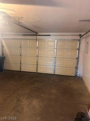 6421 Melody Rose Avenue, Las Vegas, NV 89108