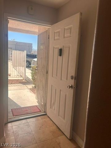 6421 Melody Rose Avenue, Las Vegas, NV 89108