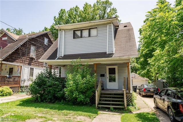 190 E Archwood Avenue, Akron, OH 44301