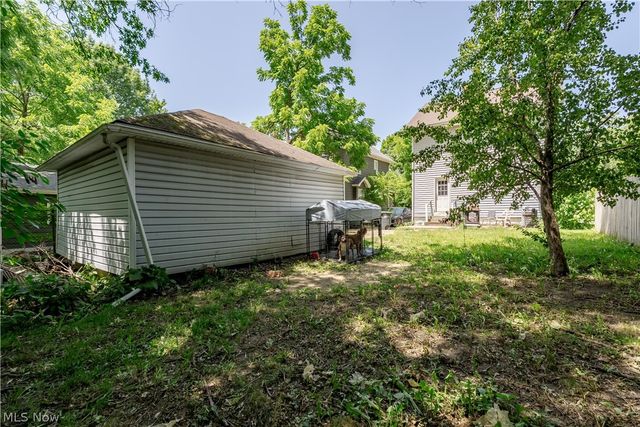 190 E Archwood Avenue, Akron, OH 44301
