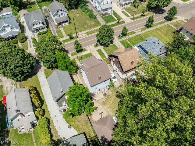 190 E Archwood Avenue, Akron, OH 44301