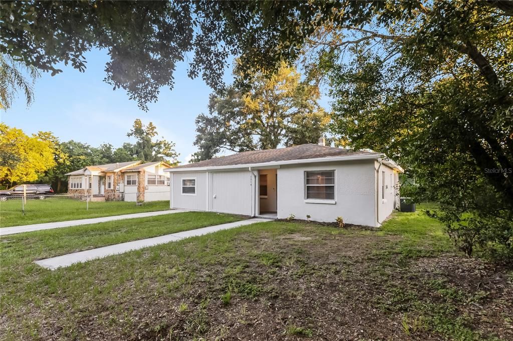 1514 E ELLICOTT STREET, Tampa, FL 33610