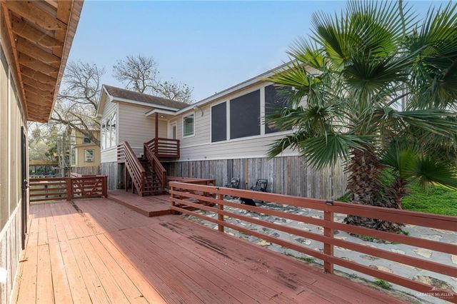 8560 Lago Vista Drive, Edcouch, TX 78538