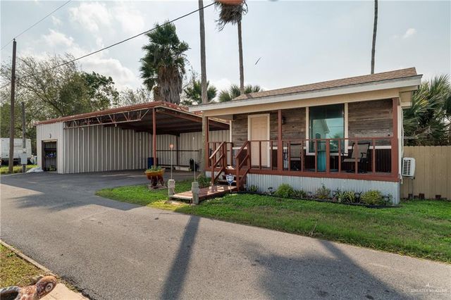 8560 Lago Vista Drive, Edcouch, TX 78538