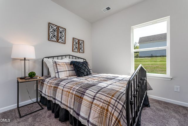 40 Chardonnay Drive, Lillington, NC 27546