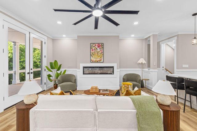 1216 Old Towne Road, Charleston, SC 29407