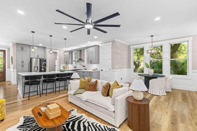 1216 Old Towne Road, Charleston, SC 29407