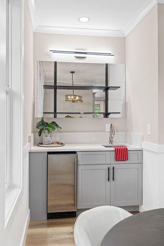 1216 Old Towne Road, Charleston, SC 29407