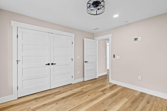 1216 Old Towne Road, Charleston, SC 29407