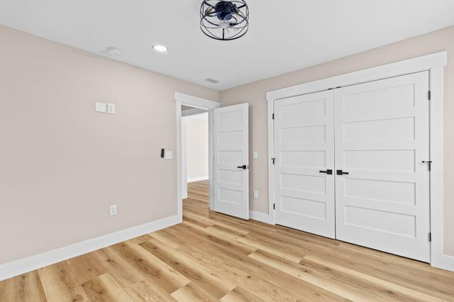 1216 Old Towne Road, Charleston, SC 29407