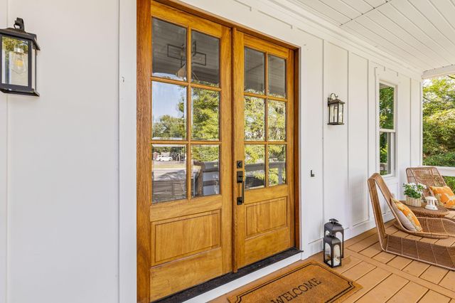 1216 Old Towne Road, Charleston, SC 29407
