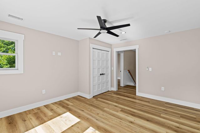 1216 Old Towne Road, Charleston, SC 29407
