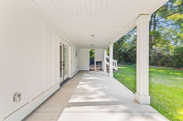 1216 Old Towne Road, Charleston, SC 29407