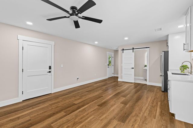 1216 Old Towne Road, Charleston, SC 29407