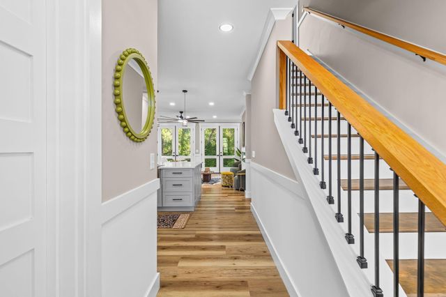 1216 Old Towne Road, Charleston, SC 29407