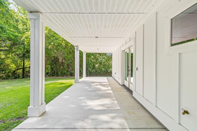 1216 Old Towne Road, Charleston, SC 29407