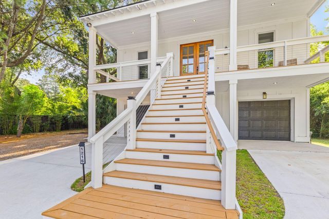 1216 Old Towne Road, Charleston, SC 29407
