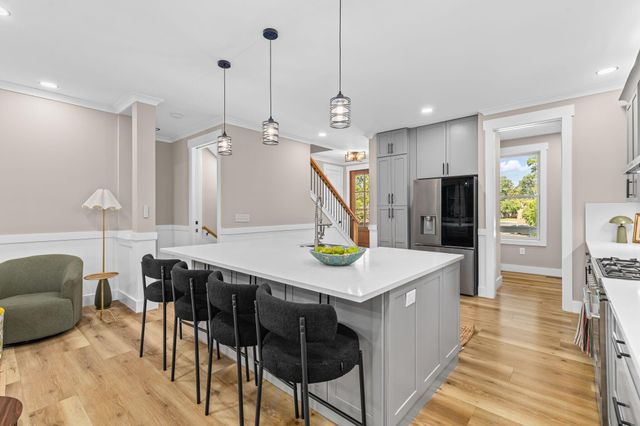 1216 Old Towne Road, Charleston, SC 29407
