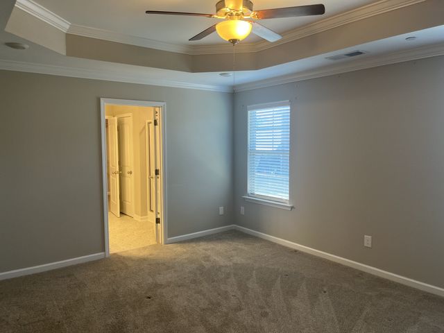 1055 Amber Hills Dr, Ashland City, TN 37015