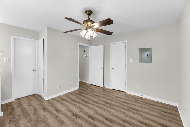 1900 Bay Area Boulevard 214, Houston, TX 77058