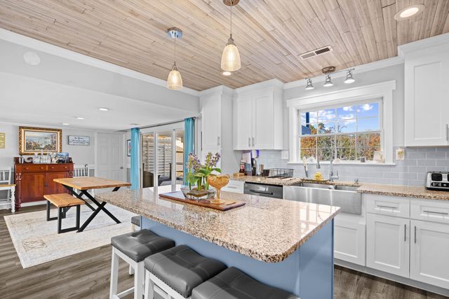 5896 Rosewood Dr., Myrtle Beach, SC 29588