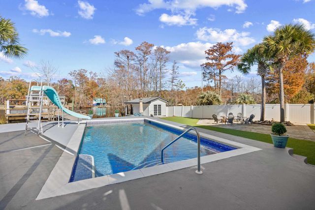 5896 Rosewood Dr., Myrtle Beach, SC 29588