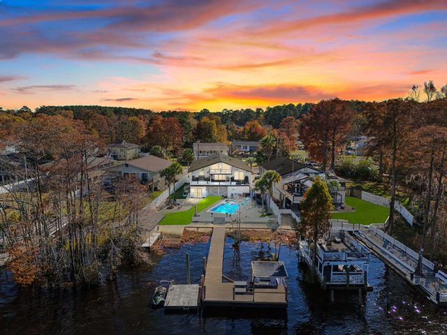 5896 Rosewood Dr., Myrtle Beach, SC 29588