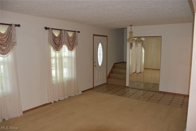 537 Howells Court, Eastlake, OH 44095