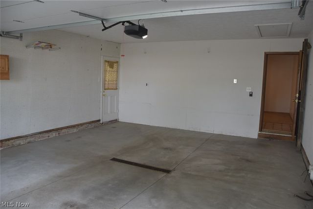 537 Howells Court, Eastlake, OH 44095