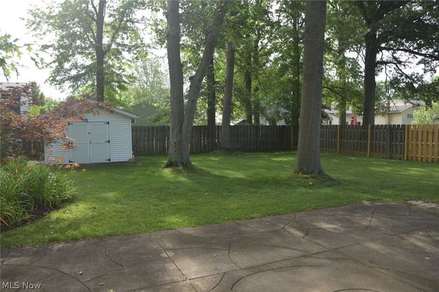 537 Howells Court, Eastlake, OH 44095