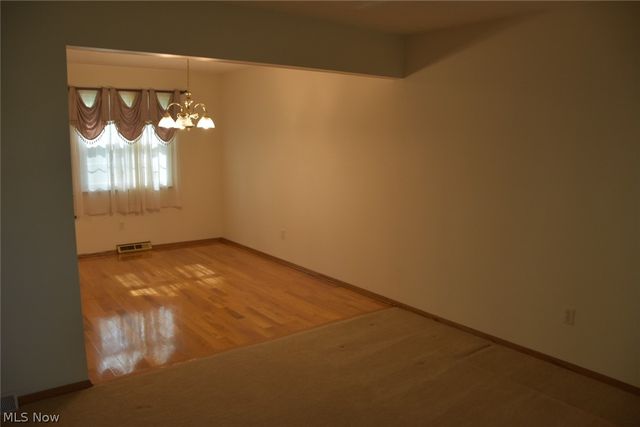 537 Howells Court, Eastlake, OH 44095