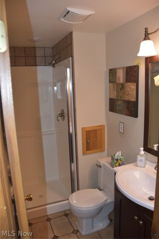 537 Howells Court, Eastlake, OH 44095