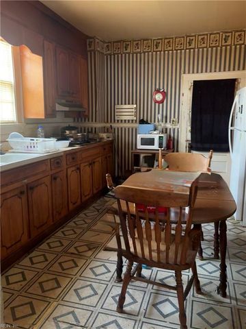 146 Pine ST, Suffolk, VA 23434