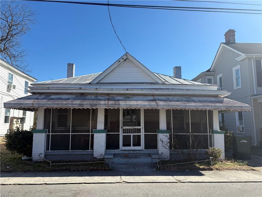 146 Pine ST, Suffolk, VA 23434