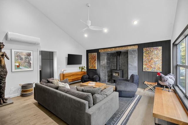 22080 Fiddletown Rd, Volcano, CA 95689