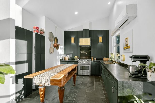 22080 Fiddletown Rd, Volcano, CA 95689