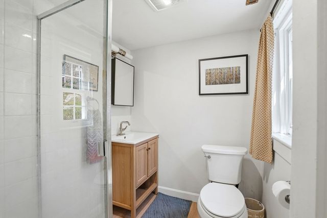 303 Beechwood St, Cohasset, MA 02025