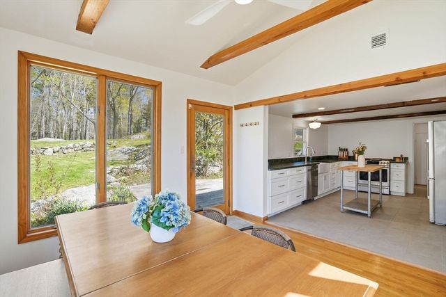 303 Beechwood St, Cohasset, MA 02025