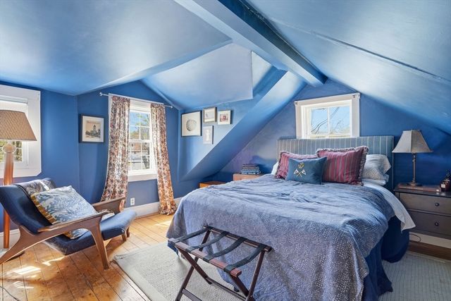303 Beechwood St, Cohasset, MA 02025