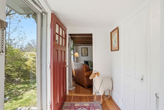 303 Beechwood St, Cohasset, MA 02025