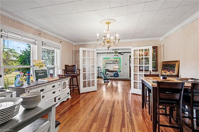 305 Walkertown Guthrie Road, Winston-salem, NC 27101