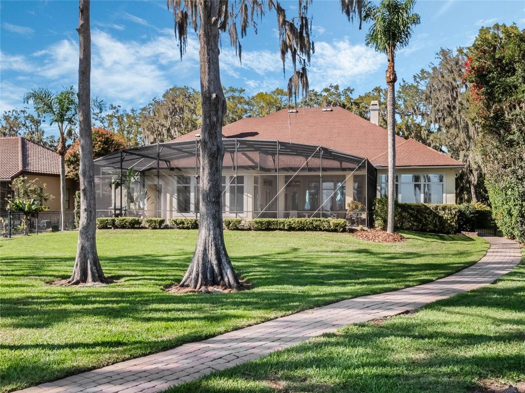 Image 58 of property listing at 10411 HART BRANCH CIRCLE, Orlando, FL 32832