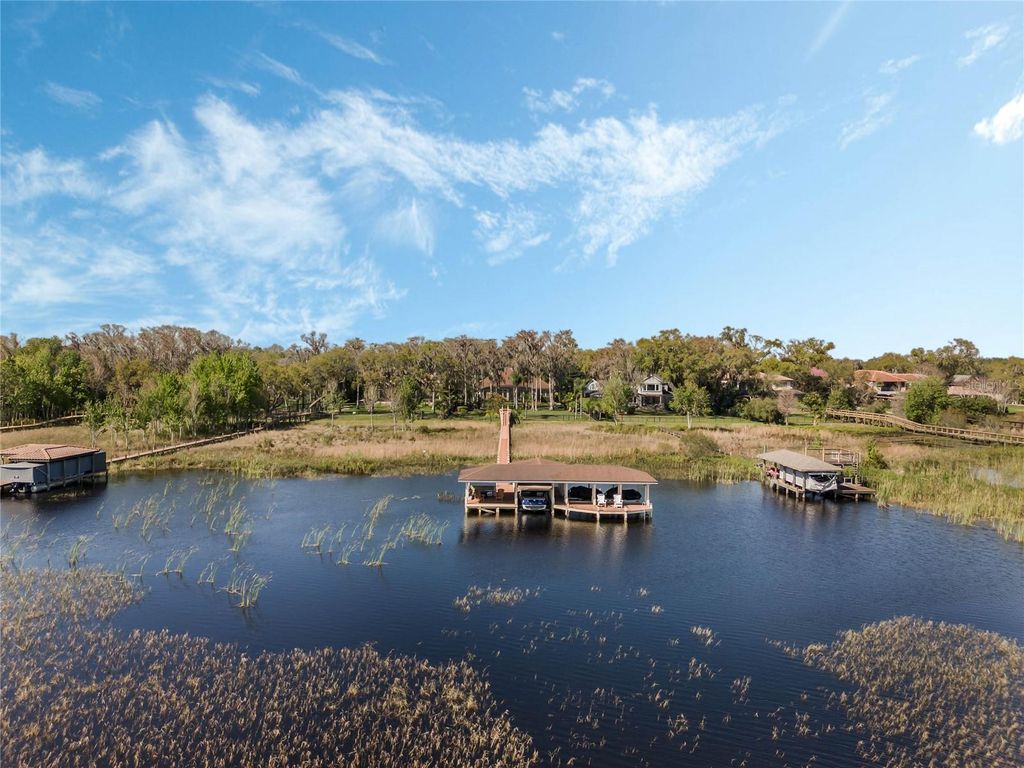 Image 64 of property listing at 10411 HART BRANCH CIRCLE, Orlando, FL 32832