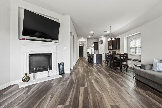 105 Melody Way, Red Oak, TX 75154