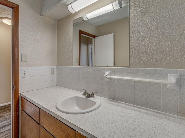 600 E Johnson Street 600, Norman, OK 73071