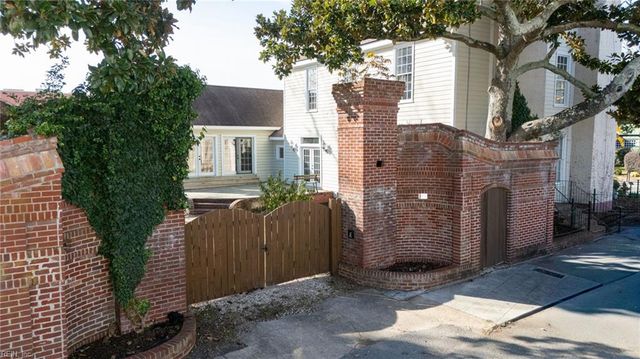 203 Main ST, Smithfield, VA 23430