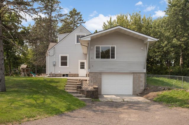7372 Stillwater Boulevard N, Oakdale, MN 55128