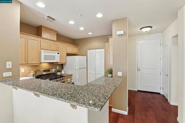 3240 Maguire Way 225, Dublin, CA 94568